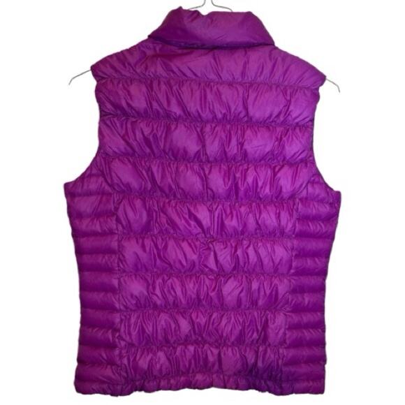 Athleta Downabout lite weight nylon quilted  down filled puffer vest packable. M - Picture 2 of 6